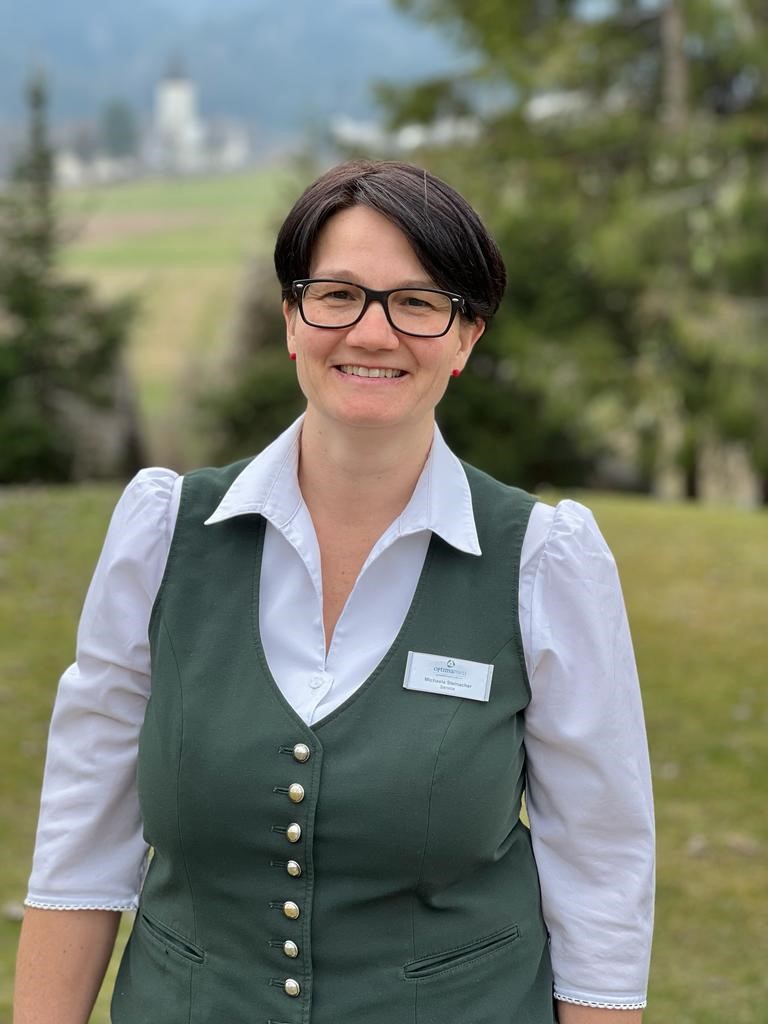 Michaela Steinacher, Serviceleitung